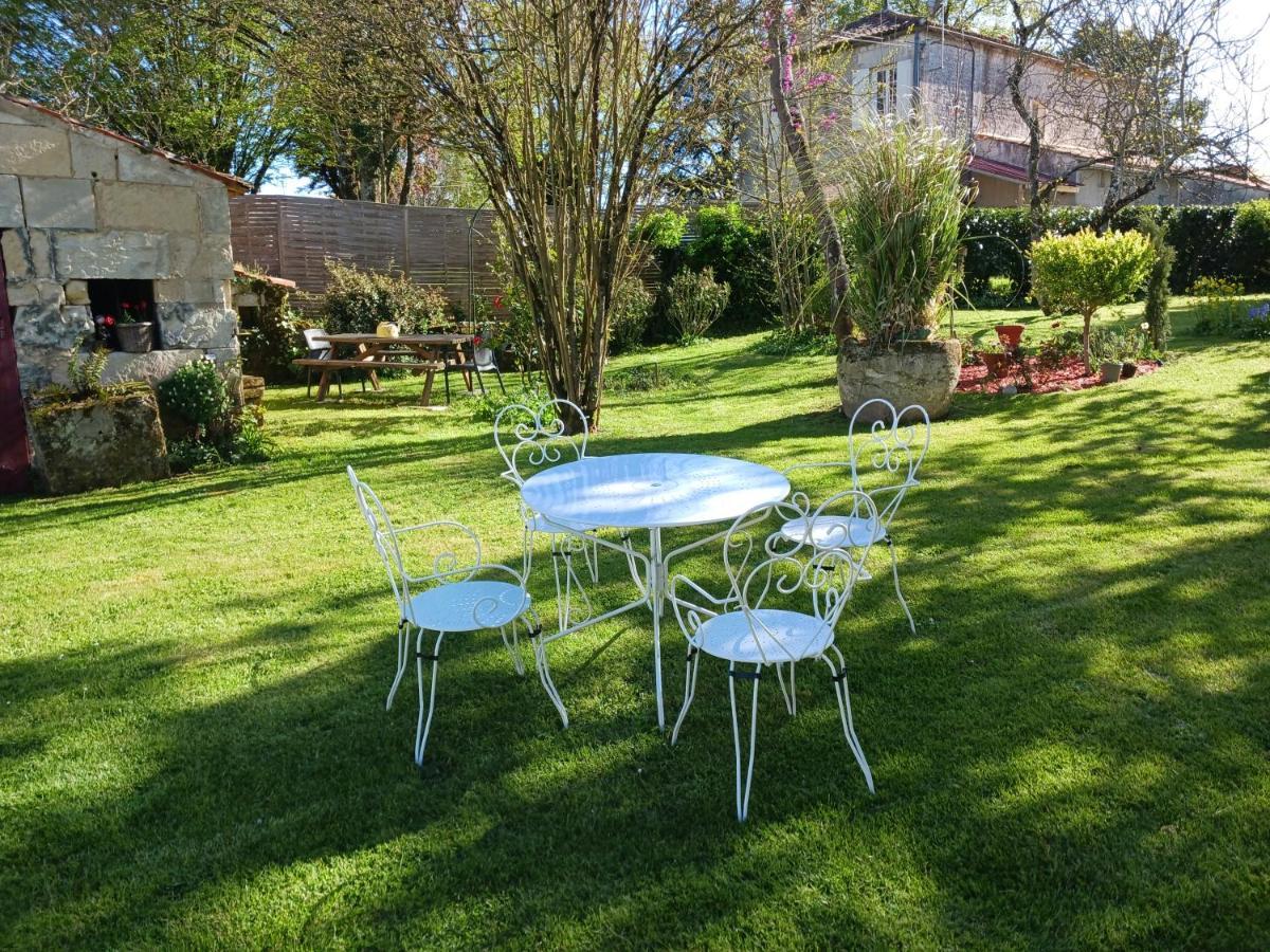Vila La Demeure D'Ezilda Fléac-sur-Seugne Exteriér fotografie